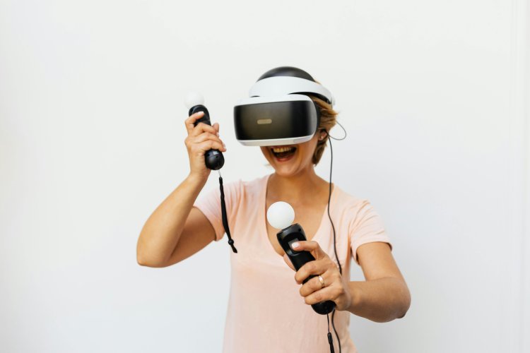 what is  Virtual Reality technology