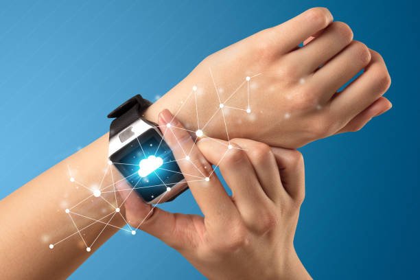 Introduction to wearable technology and what is its basic information?